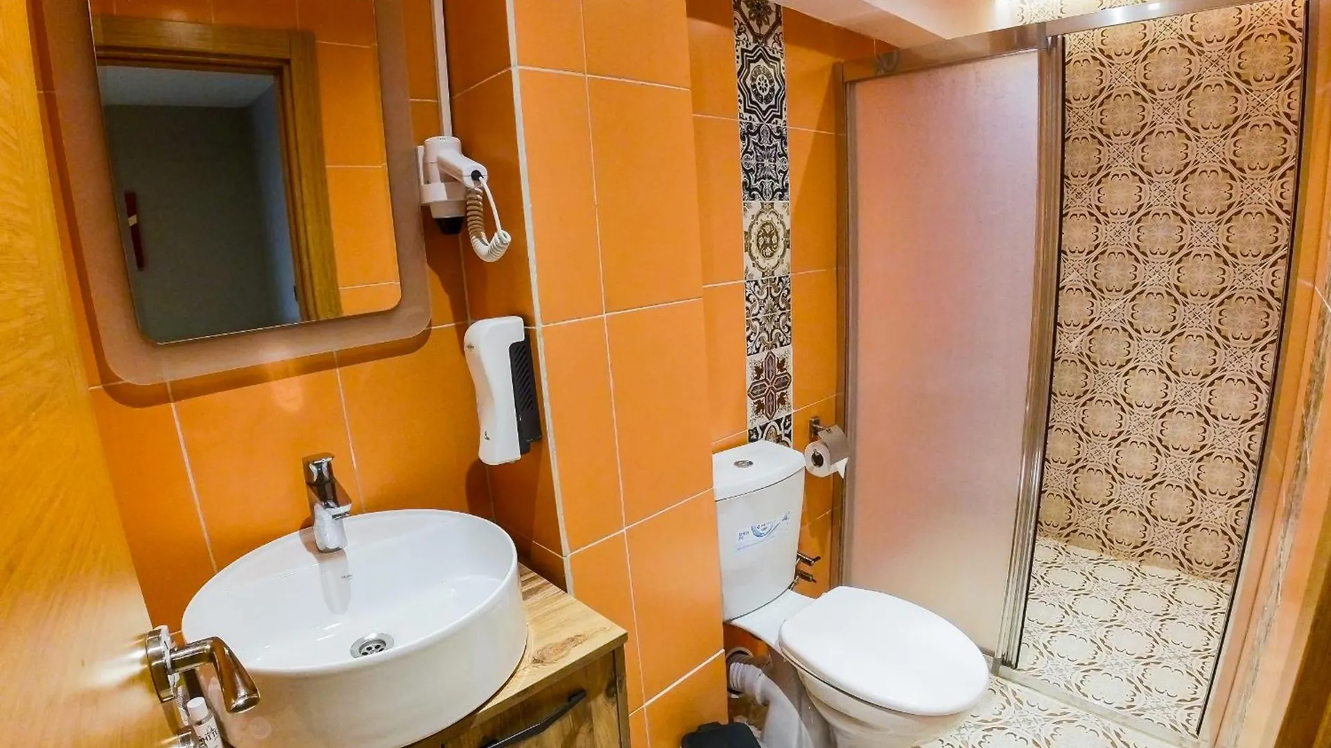 Taksim Rexxee Istanbul Istiklal Hotel